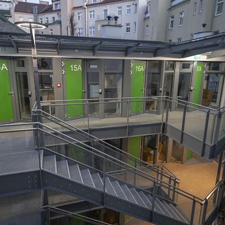 Smart Nano Living - Wien Hauptbahnhof - Self Check-In Eksteriør billede