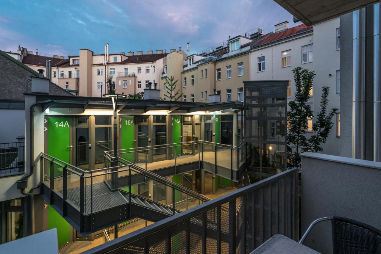 Smart Nano Living - Wien Hauptbahnhof - Self Check-In Eksteriør billede