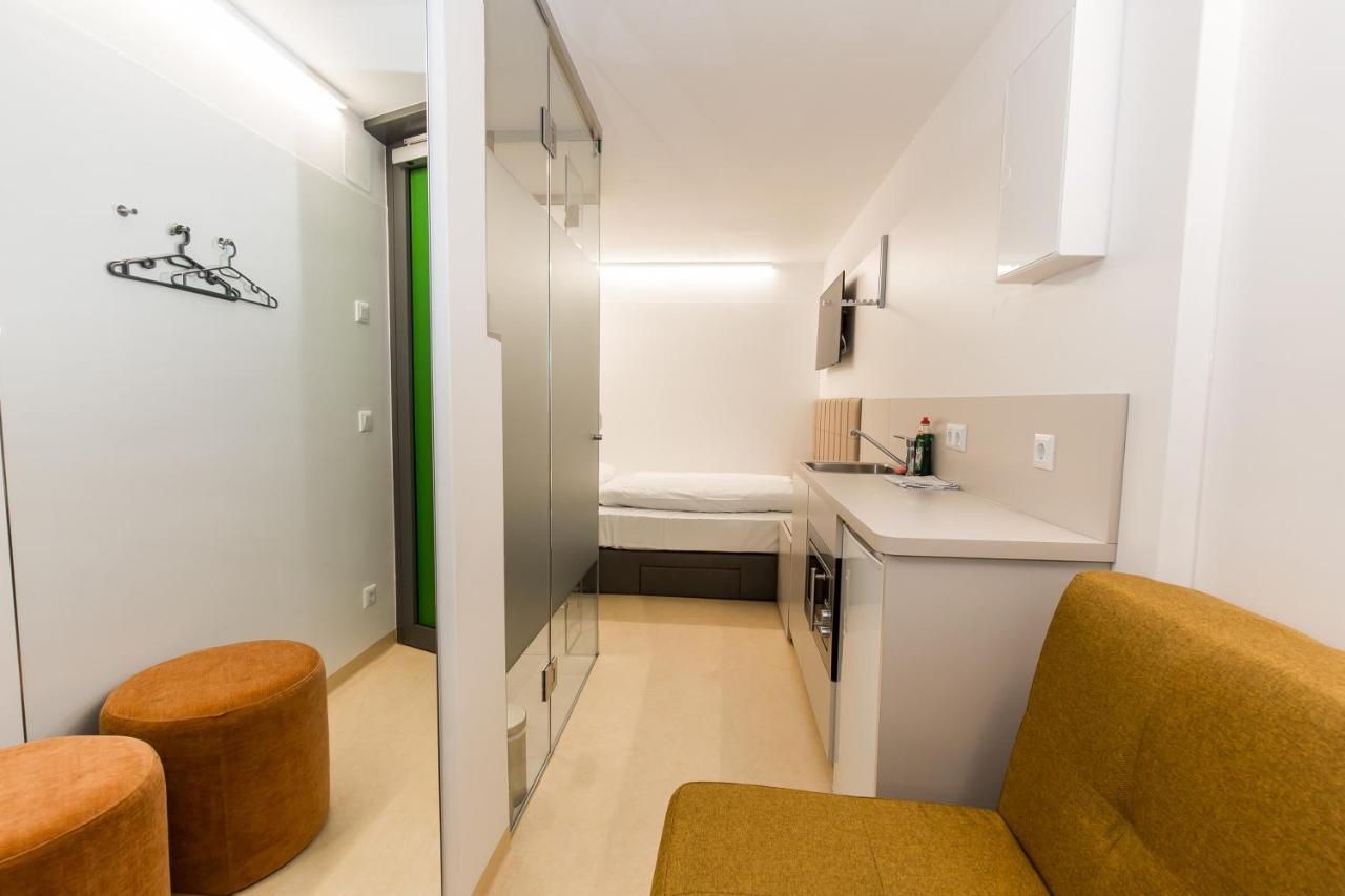 Smart Nano Living - Wien Hauptbahnhof - Self Check-In Eksteriør billede